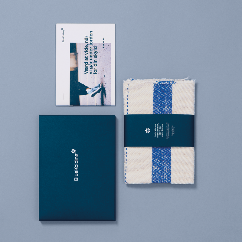 Blue kolding case materiale